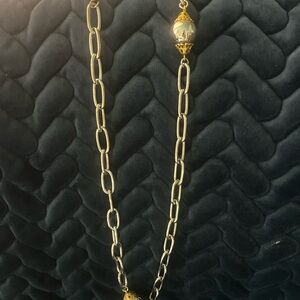 Elegant silver chain vintage necklace